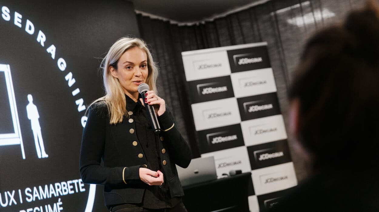 Vimmelbilder från höstens första casefrukost