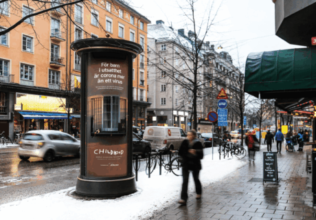 JCDecaux stöttar Childhood i deras viktiga arbete